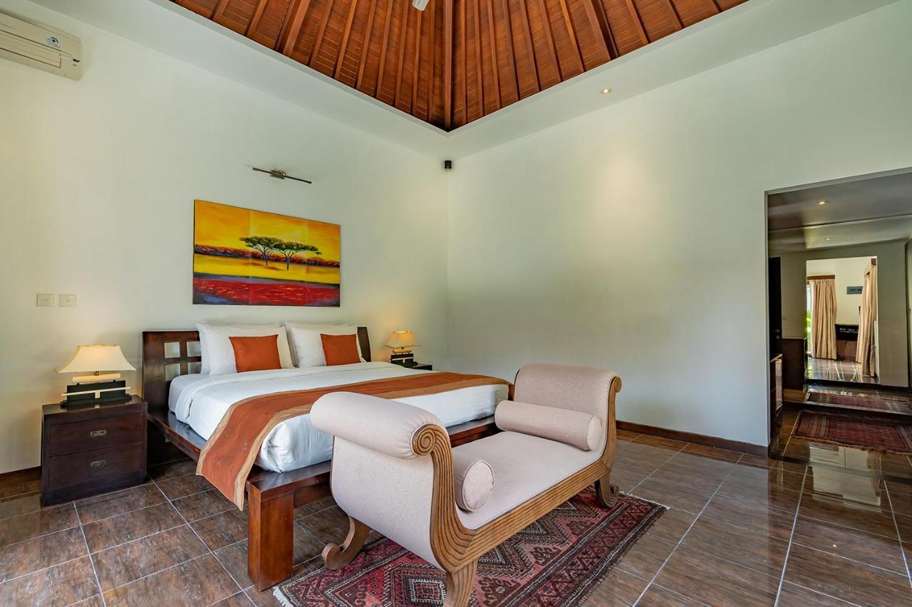 Bali Villa Lotus Семиняк Екстериор снимка