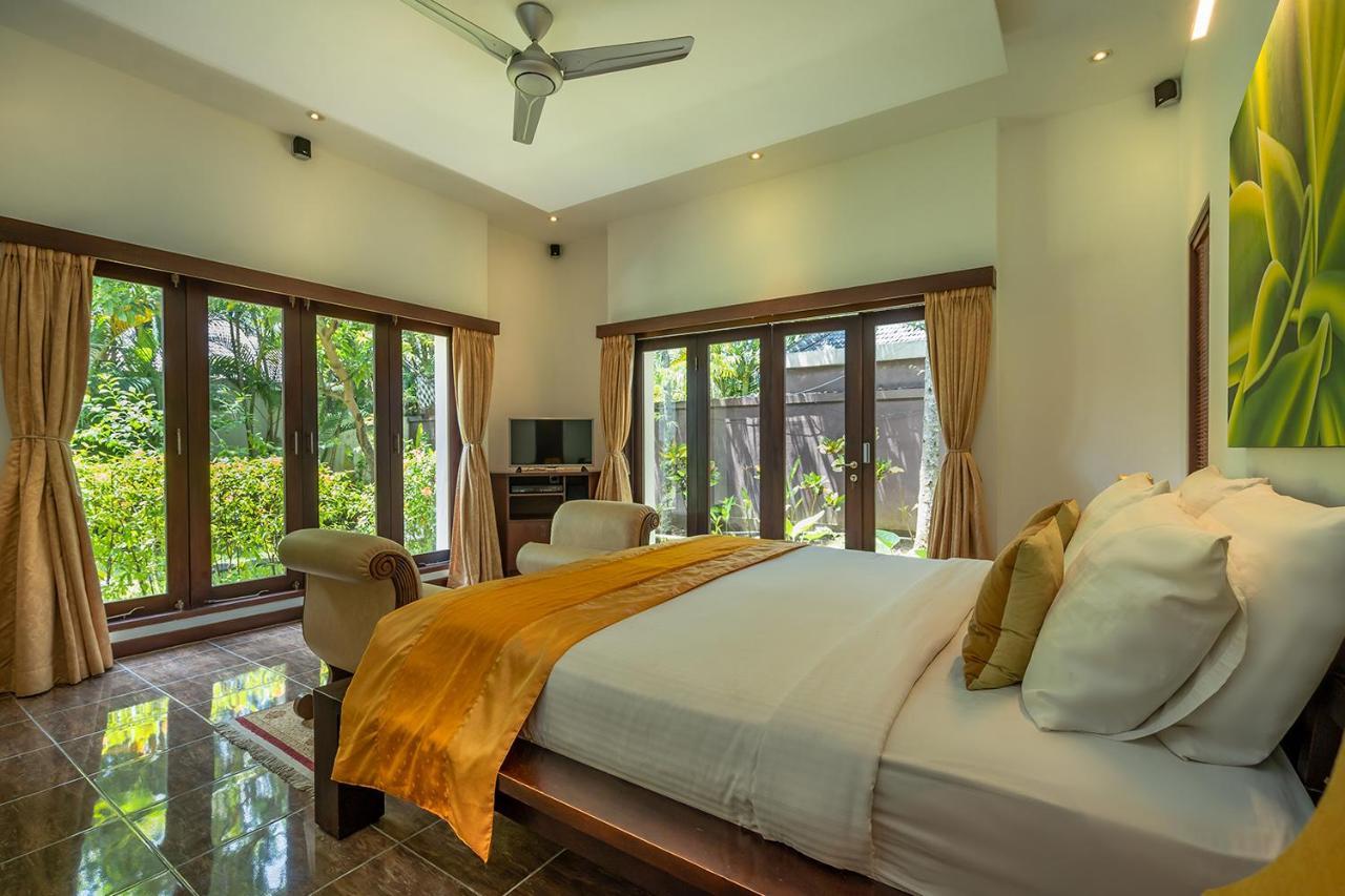 Bali Villa Lotus Семиняк Екстериор снимка