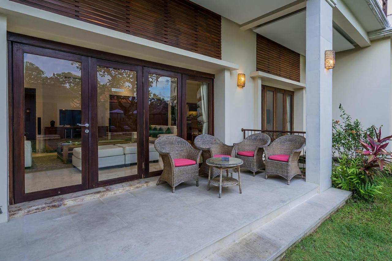 Bali Villa Lotus Семиняк Екстериор снимка