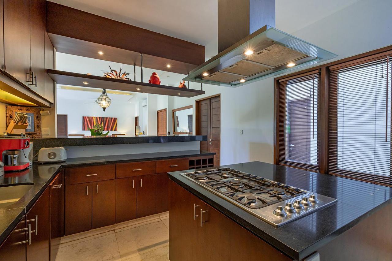 Bali Villa Lotus Семиняк Екстериор снимка