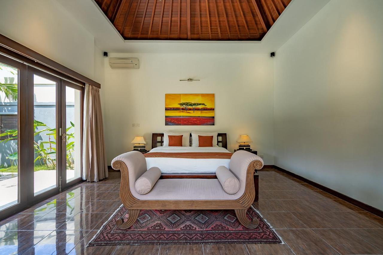 Bali Villa Lotus Семиняк Екстериор снимка