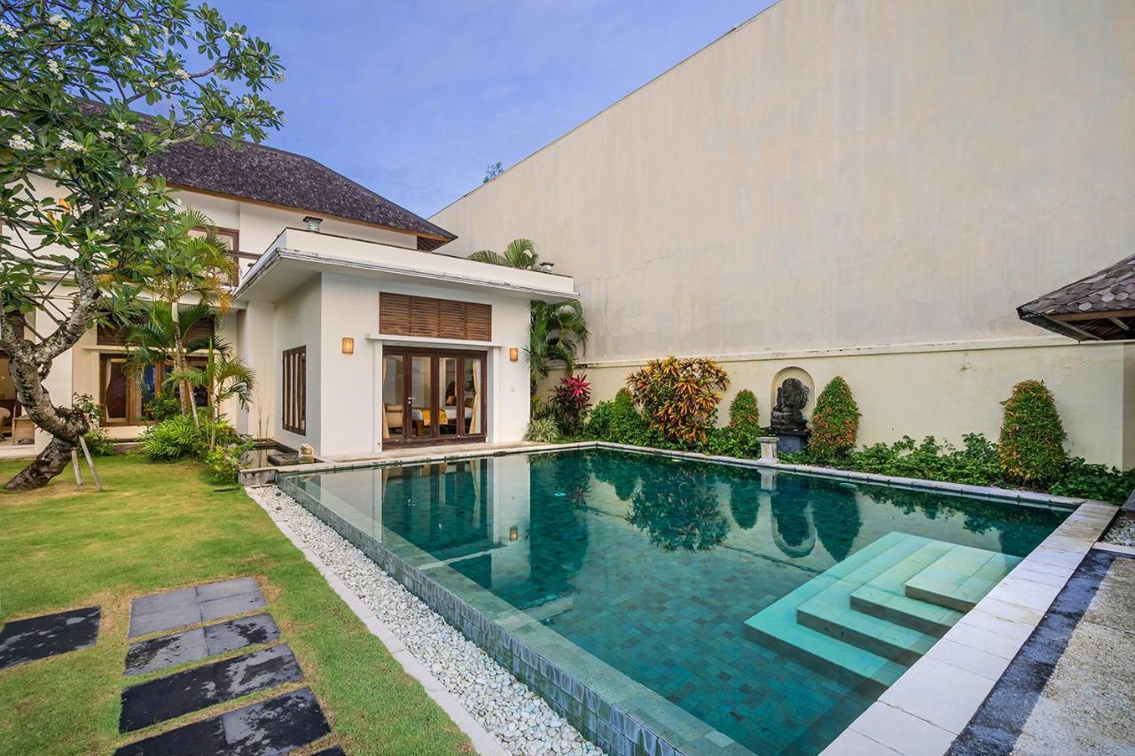 Bali Villa Lotus Семиняк Екстериор снимка
